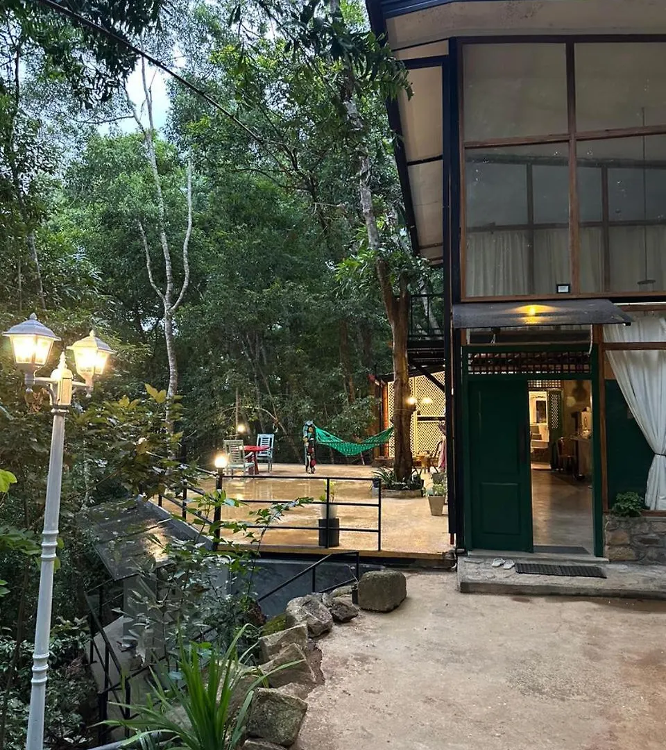 Enchanted Villa Kandy Lodge